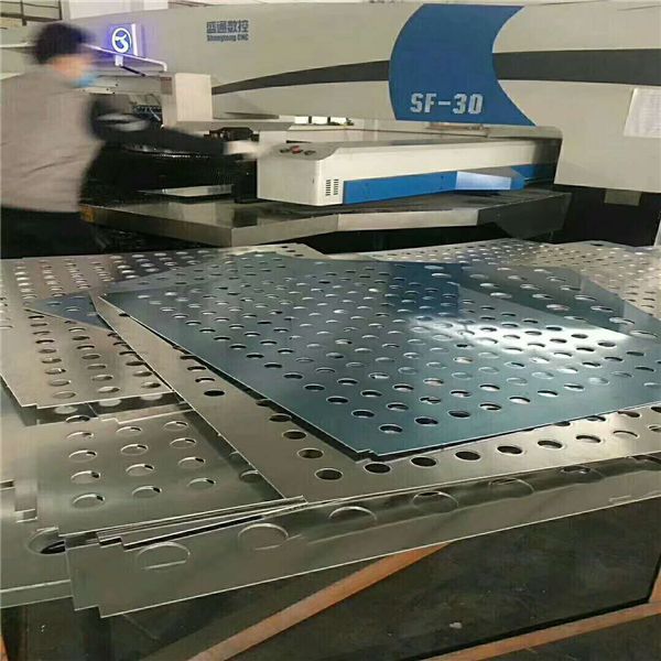 廣州金騰達(dá)沖孔鋁單板 (5)