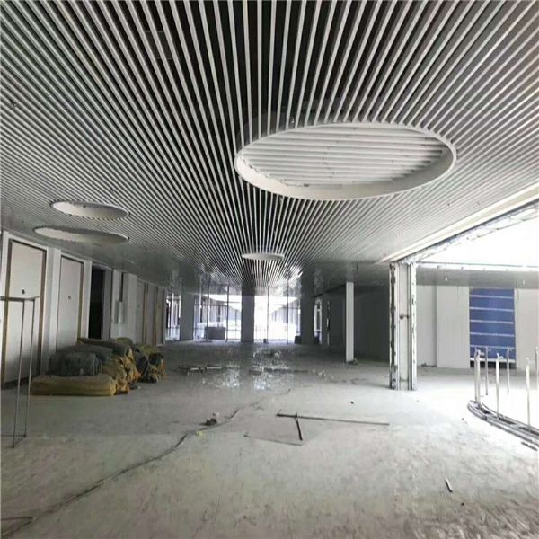 廣東金騰達鋁方通廠白色u形鋁方通吊頂 (3)